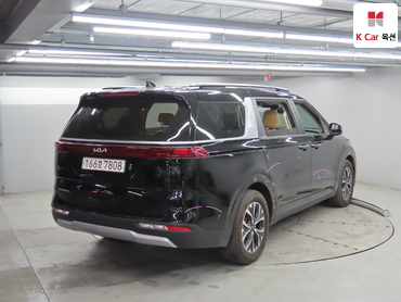 2023 - kia carnival