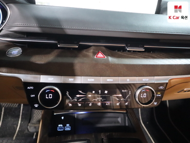2021 - genesis g80