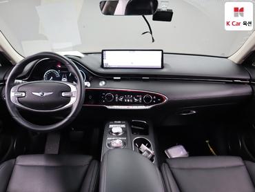 2021 - genesis gv70