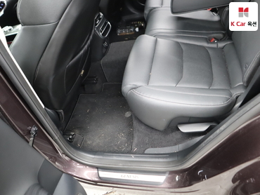 2021 - genesis gv70
