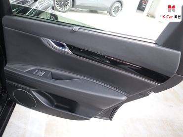 2024 - genesis g80