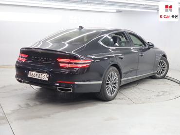 2022 - genesis g80