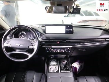 2022 - genesis g80