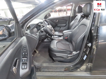 2010 - hyundai tucson