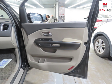 2016 - kia carnival