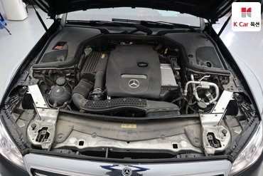 2019 - mercedes-benz e300