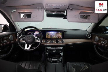 2019 - mercedes-benz e300