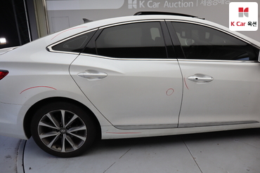 2016 - hyundai grandeur