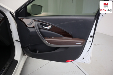 2016 - hyundai grandeur