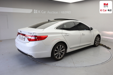 2016 - hyundai grandeur