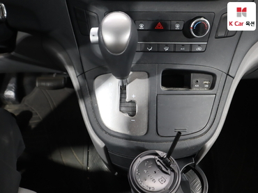 2019 - hyundai grand starex