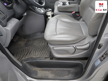 2019 - hyundai grand starex