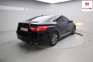 2011 - hyundai grandeur