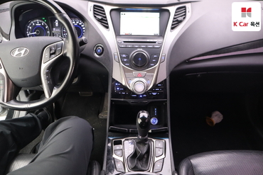 2011 - hyundai grandeur