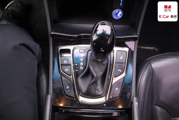 2011 - hyundai grandeur