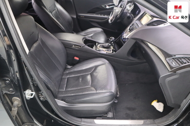 2011 - hyundai grandeur