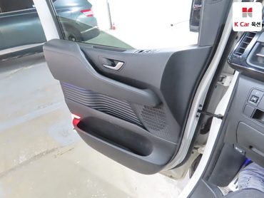 2022 - hyundai staria