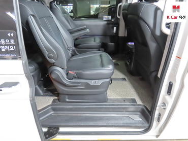2022 - hyundai staria