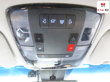 2022 - hyundai staria