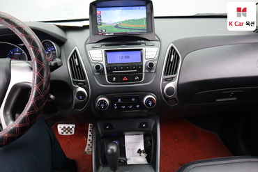 2010 - hyundai tucson