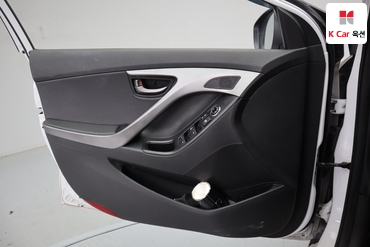 2013 - hyundai avante