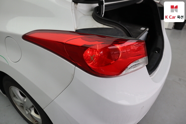 2013 - hyundai avante