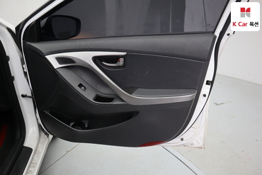 2013 - hyundai avante
