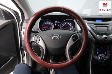 2013 - hyundai avante