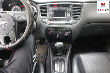2010 - kia pride