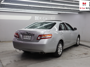 2010 - toyota camry