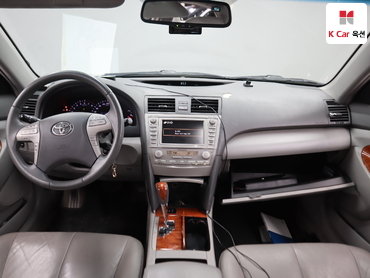 2010 - toyota camry