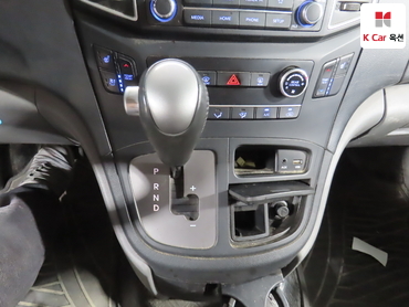 2021 - hyundai grand starex