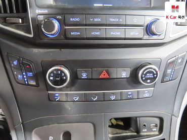 2021 - hyundai grand starex