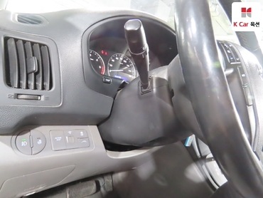 2021 - hyundai grand starex