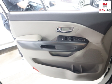 2017 - kia carnival