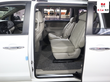 2017 - kia carnival