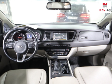 2017 - kia carnival
