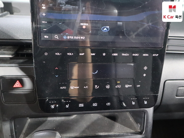 2023 - hyundai staria