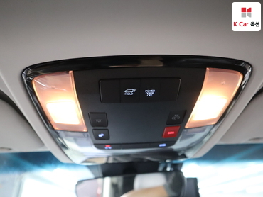 2023 - hyundai staria