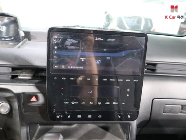2023 - hyundai staria