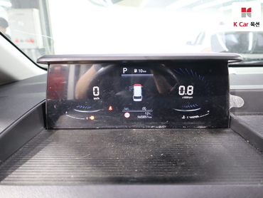 2023 - hyundai staria