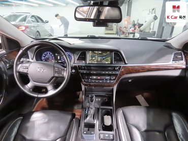 2017 - hyundai aslan