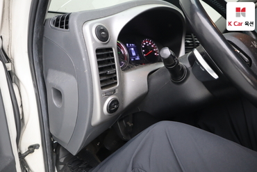 2022 - kia bongo iii