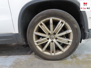 2013 - volkswagen tiguan
