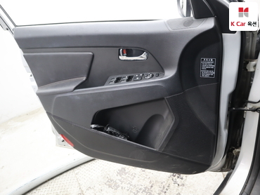 2012 - kia sportage