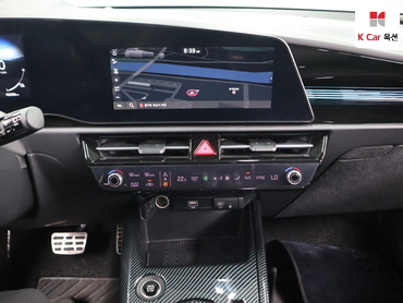 2023 - kia niro