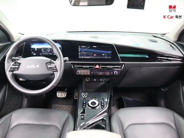 2023 - kia niro