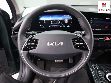 2023 - kia niro