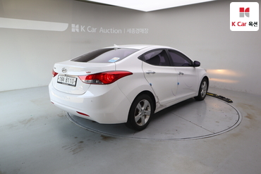 2013 - hyundai avante