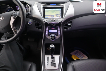 2013 - hyundai avante
